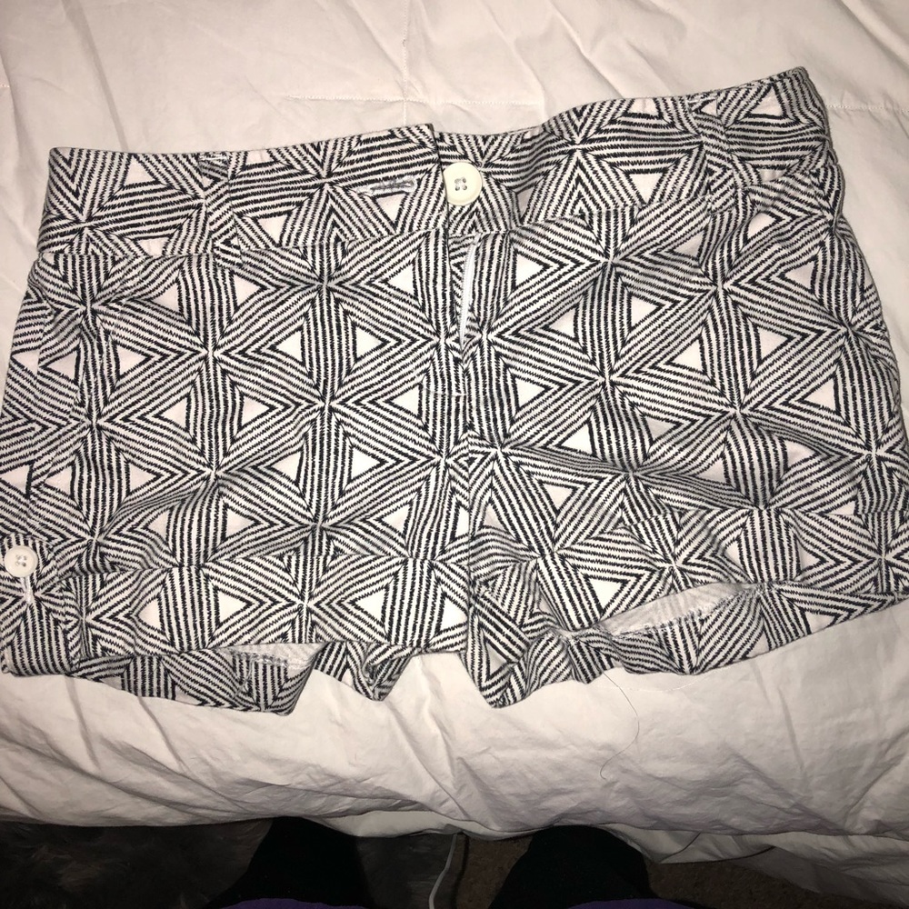 Express design studio size 0 midrise shorts